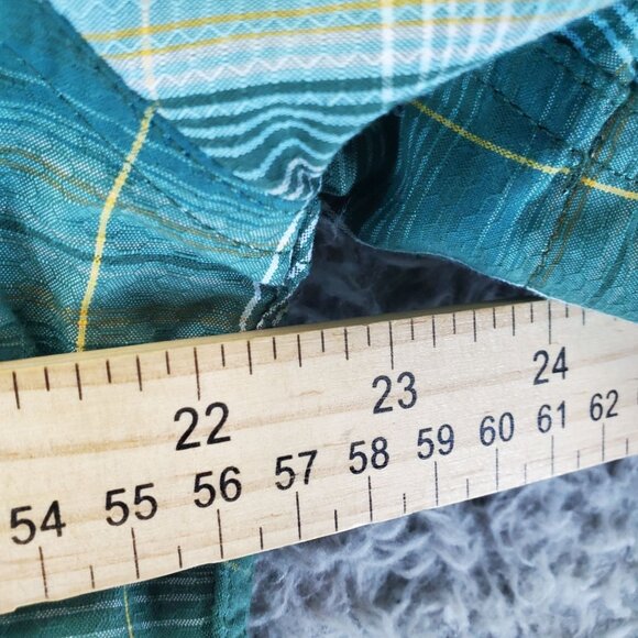 Eddie Bauer Shirt Mens Large Green Plaid Short Sleeve Button Front Nylon/Polyest - Picture 5 of 8